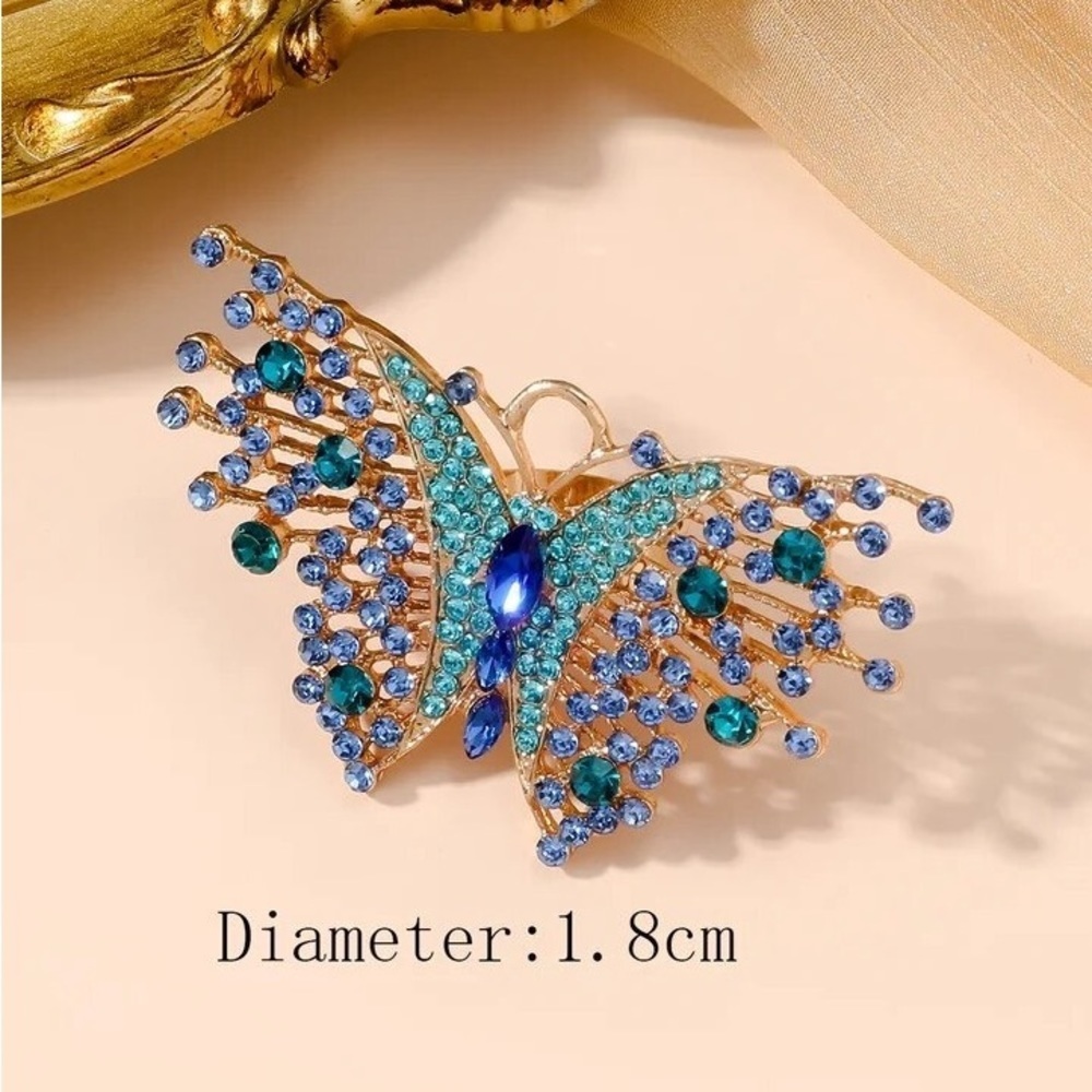 Huge Butterfly Rhinestone Statement Ring - Picture 7 of 7